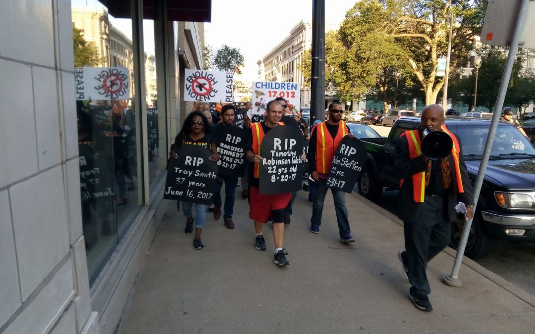 Anti-Gunners Protest In Milwaukee!